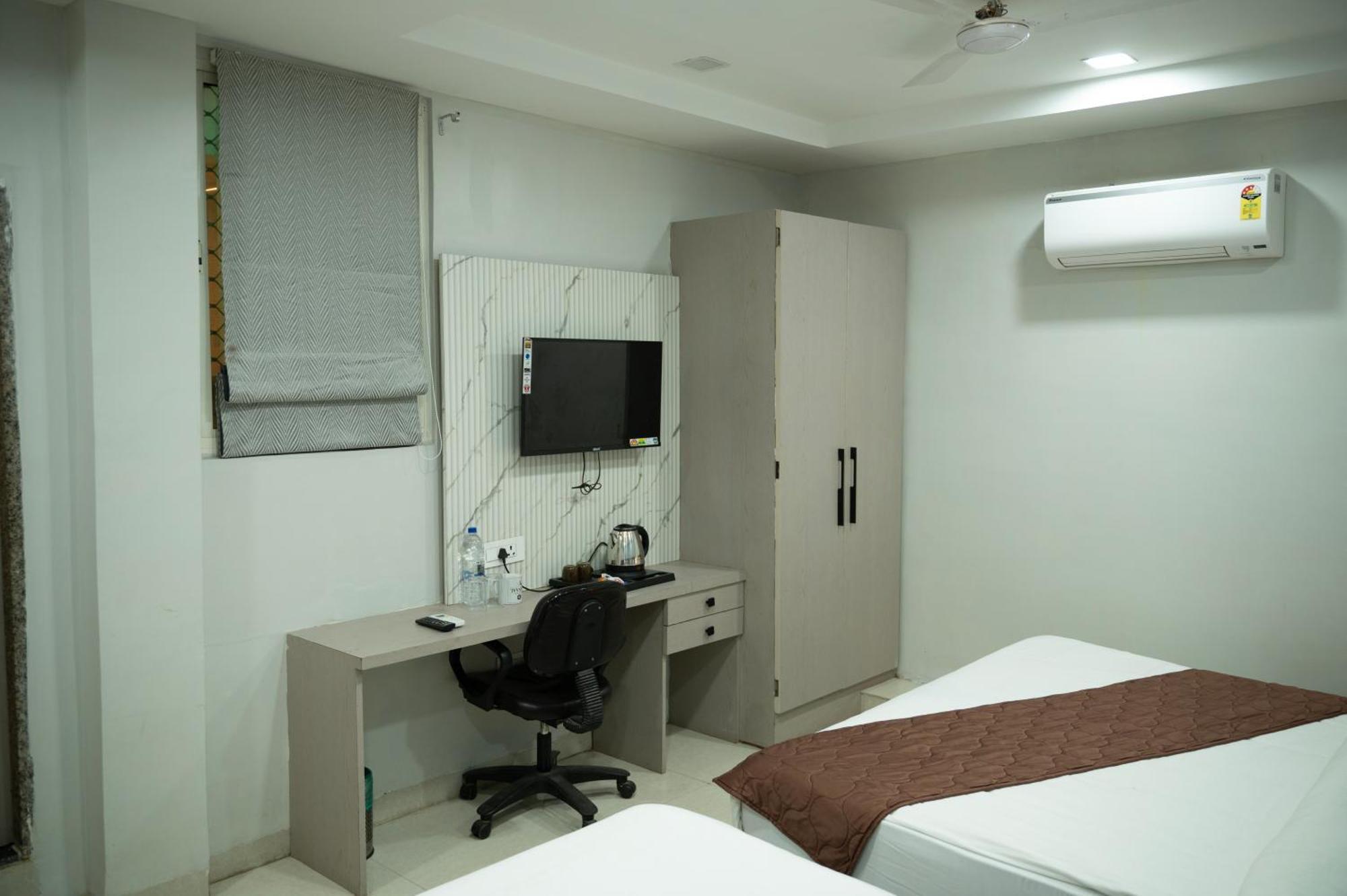 Hotel Manaal Akolia Exterior photo