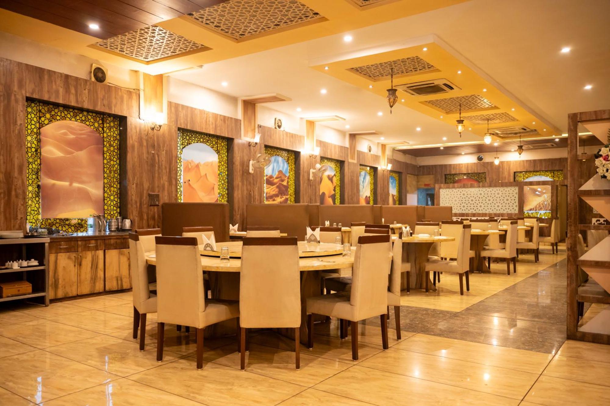 Hotel Manaal Akolia Exterior photo